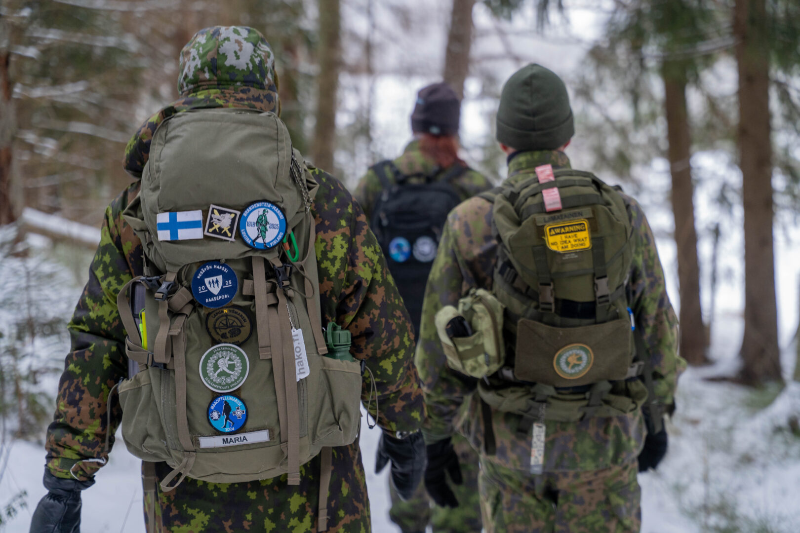 Sipoon Reserviläiset marssivat Sipoon maastossa